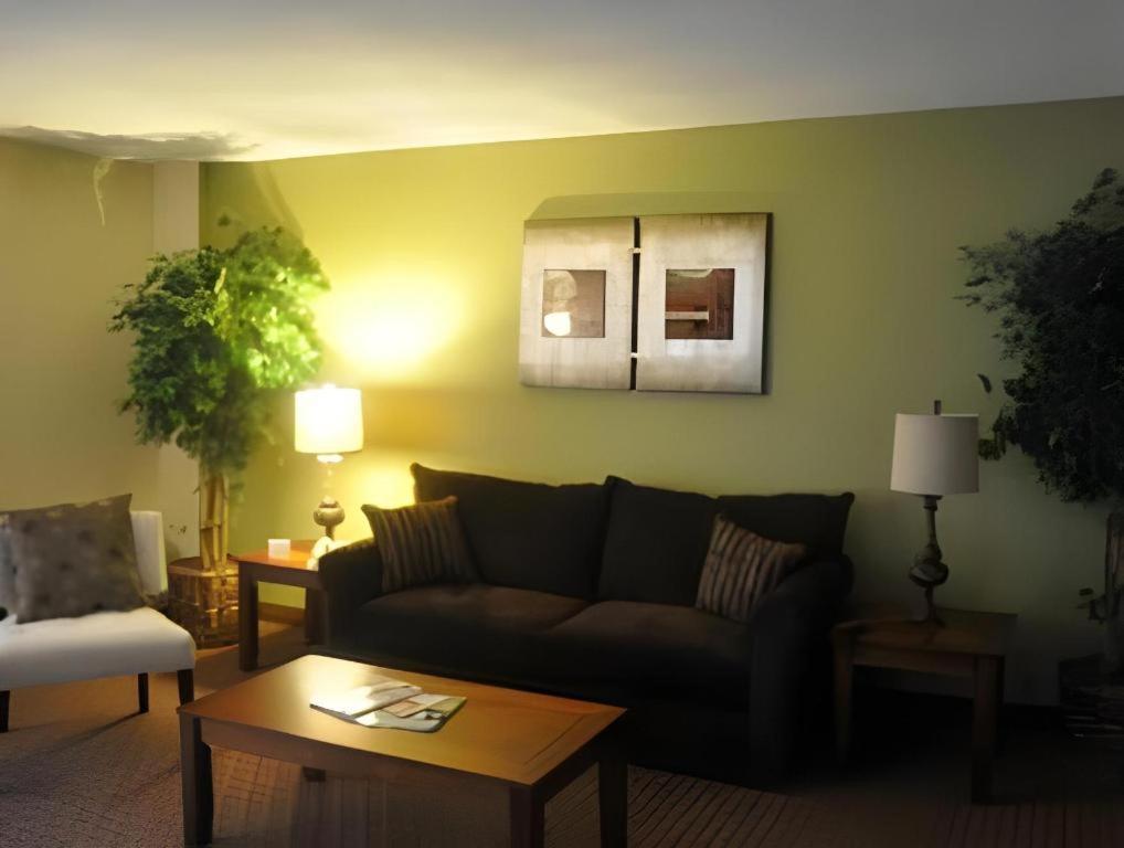 Garden Plaza Hotel Saddle Brook Εξωτερικό φωτογραφία