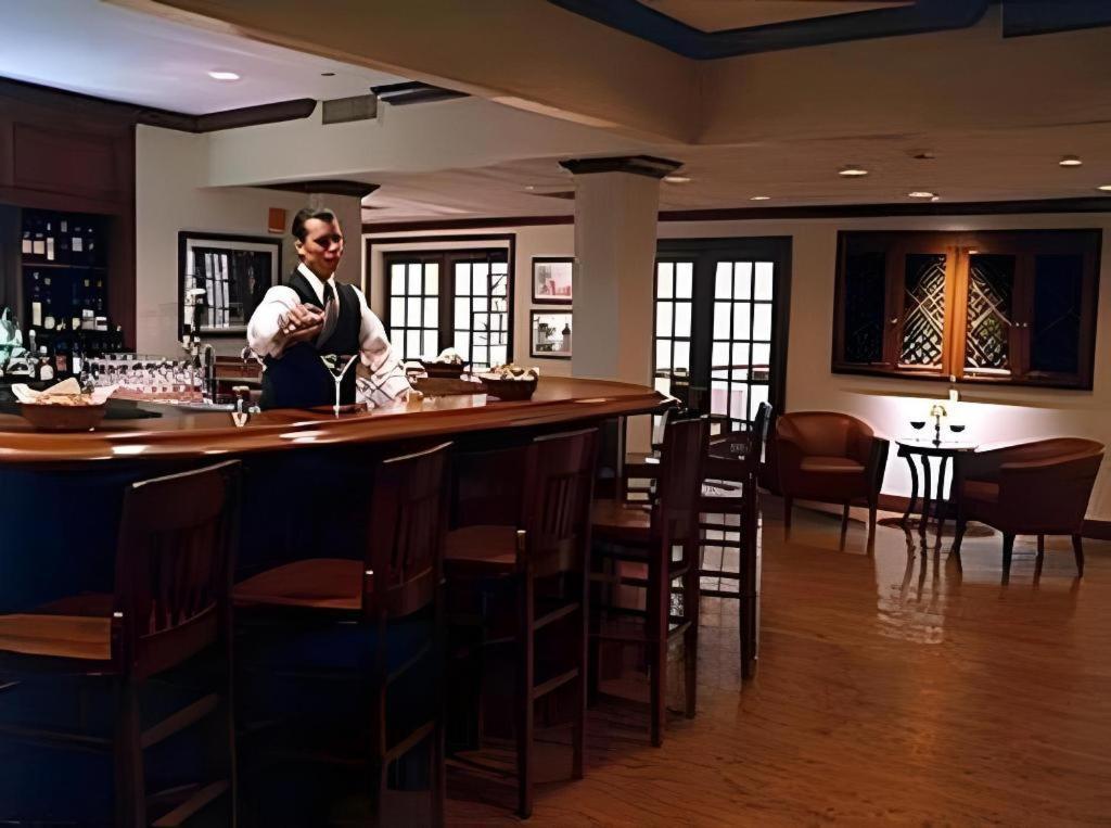 Garden Plaza Hotel Saddle Brook Εξωτερικό φωτογραφία