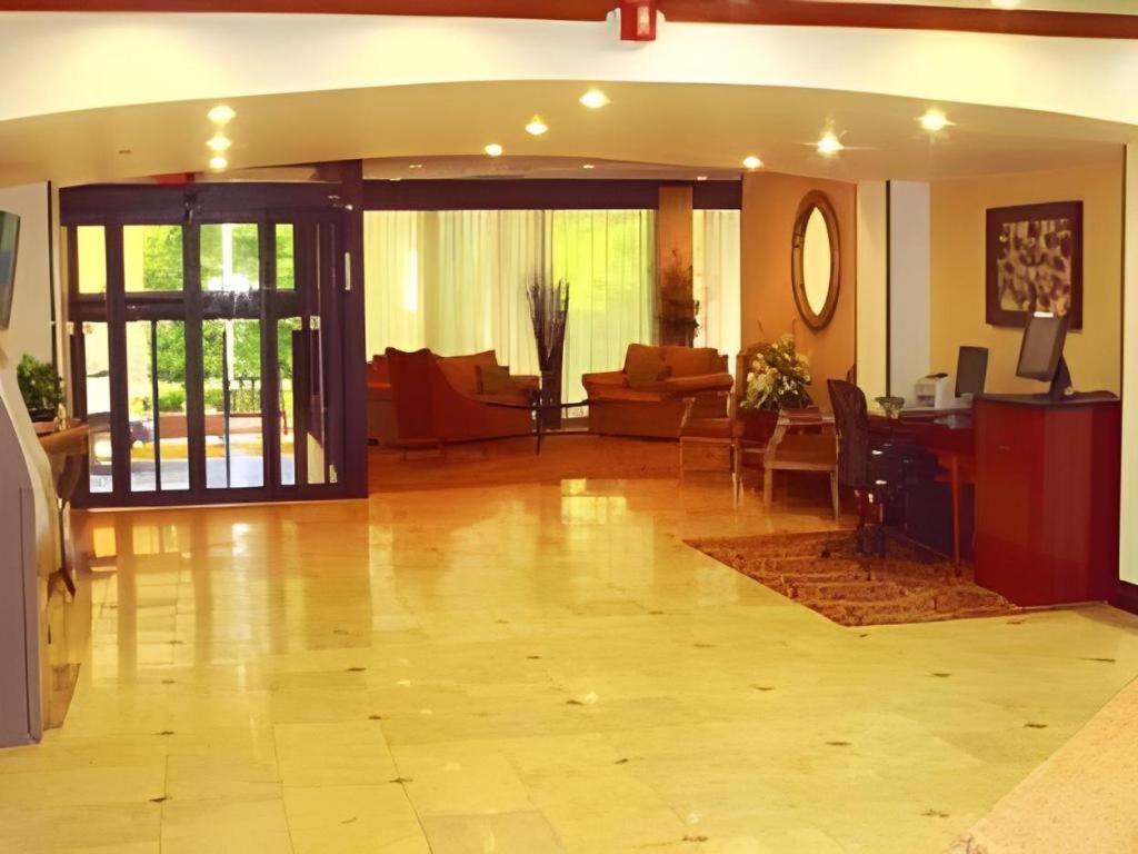 Garden Plaza Hotel Saddle Brook Εξωτερικό φωτογραφία