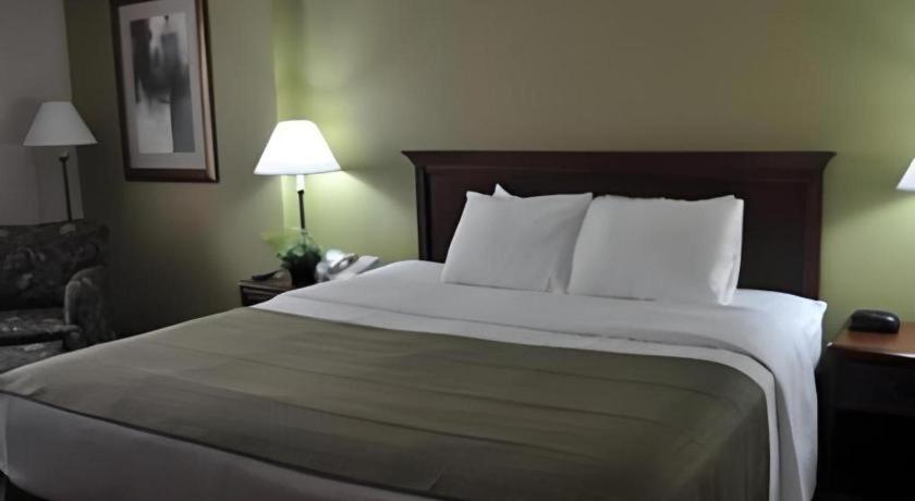 Garden Plaza Hotel Saddle Brook Εξωτερικό φωτογραφία