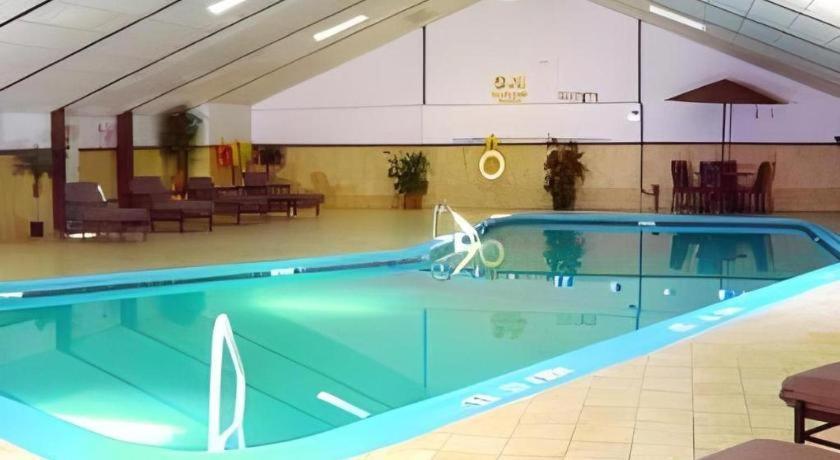 Garden Plaza Hotel Saddle Brook Εξωτερικό φωτογραφία