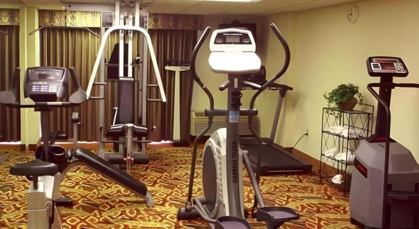 Garden Plaza Hotel Saddle Brook Εξωτερικό φωτογραφία