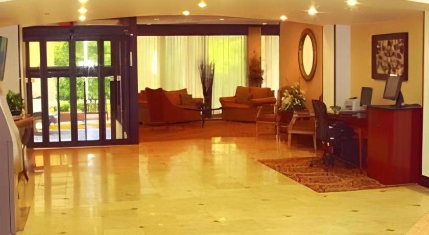 Garden Plaza Hotel Saddle Brook Εξωτερικό φωτογραφία