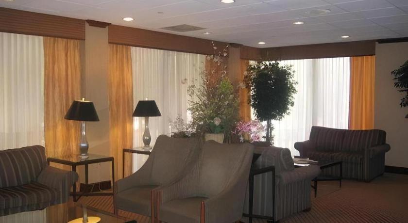 Garden Plaza Hotel Saddle Brook Εξωτερικό φωτογραφία