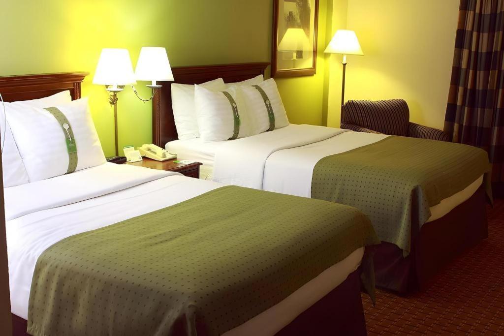 Garden Plaza Hotel Saddle Brook Εξωτερικό φωτογραφία