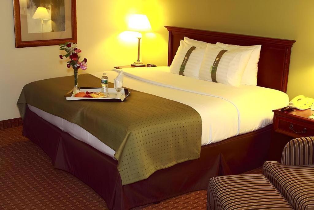 Garden Plaza Hotel Saddle Brook Εξωτερικό φωτογραφία