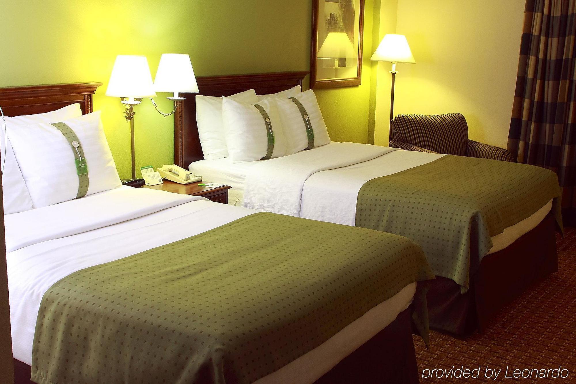 Garden Plaza Hotel Saddle Brook Δωμάτιο φωτογραφία