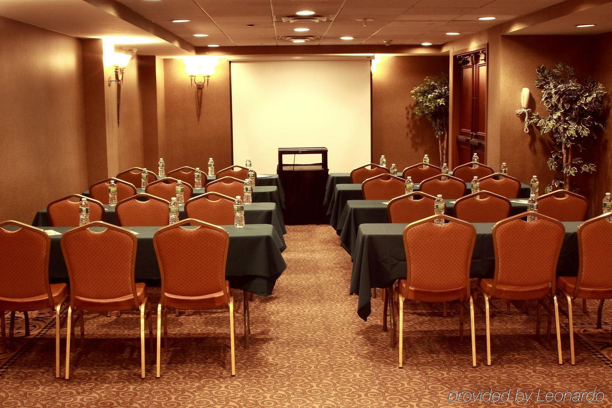 Garden Plaza Hotel Saddle Brook Εξωτερικό φωτογραφία