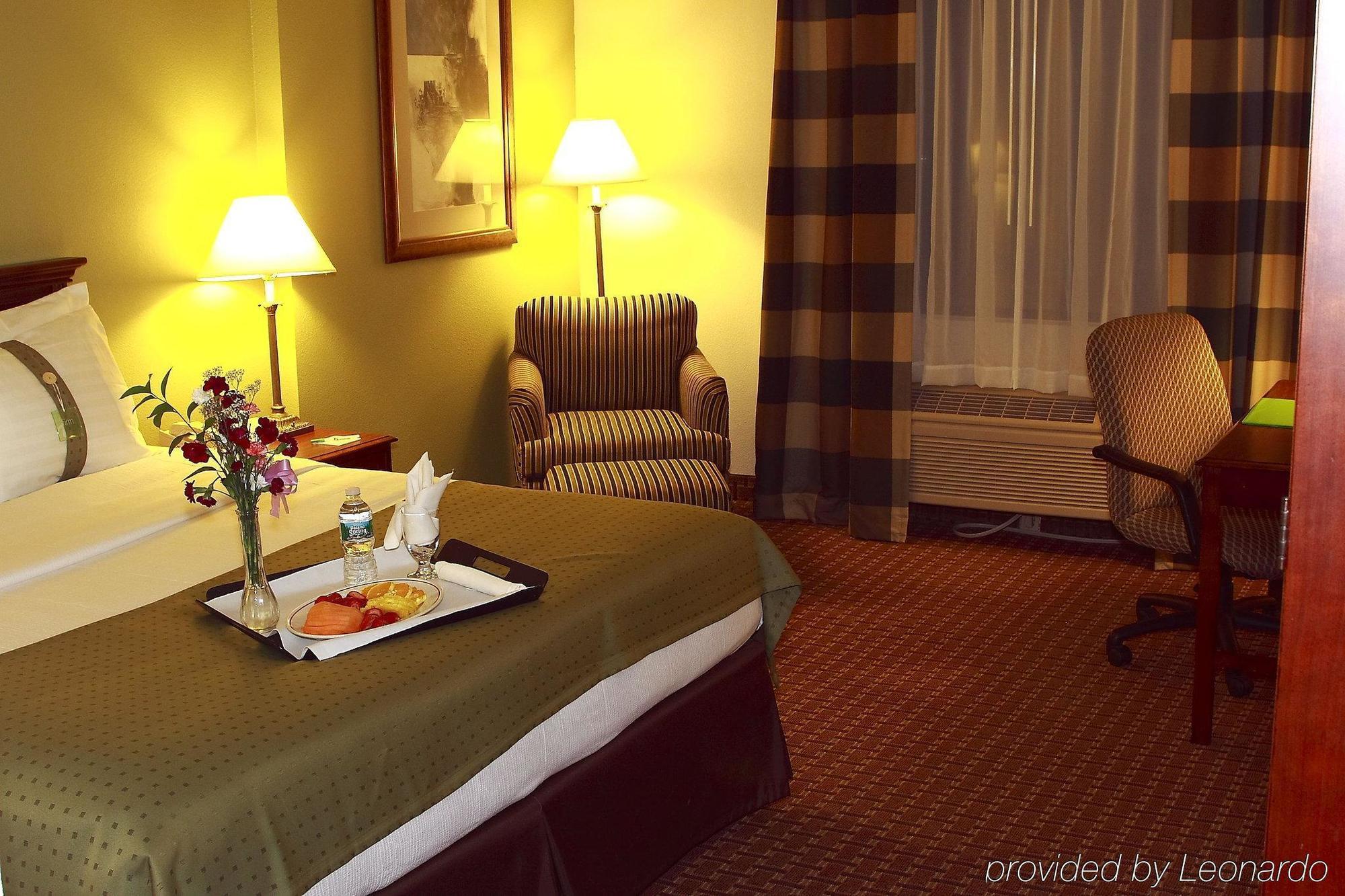 Garden Plaza Hotel Saddle Brook Δωμάτιο φωτογραφία